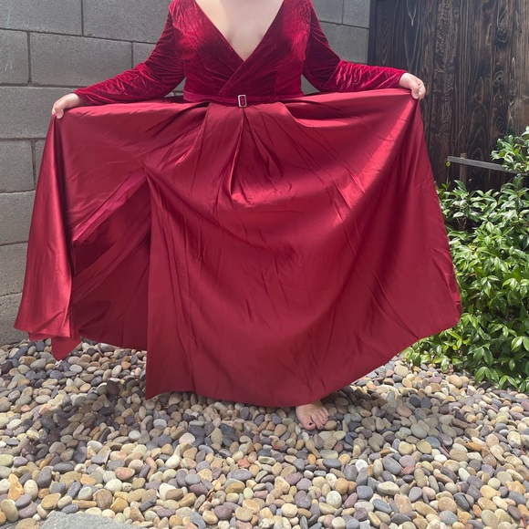 Velvet Satin Dress - Picture 4 of 11